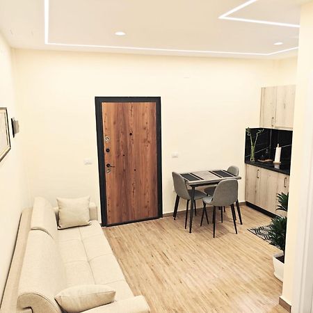 New Apartment Close To Sea And Downtown Vlorë Екстериор снимка
