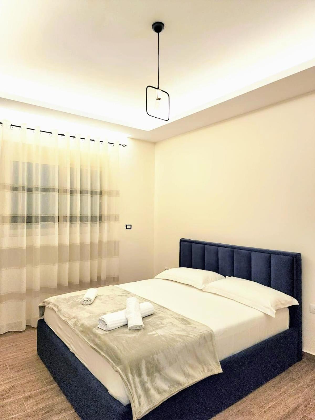 New Apartment Close To Sea And Downtown Vlorë Екстериор снимка